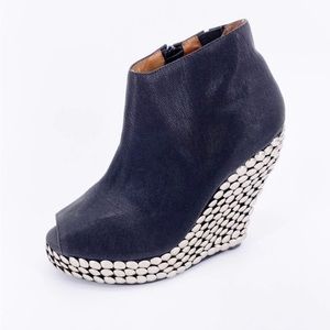 Jeffrey Campbell Tick Platform Heel Black Leather Havana Last (damaged heel)